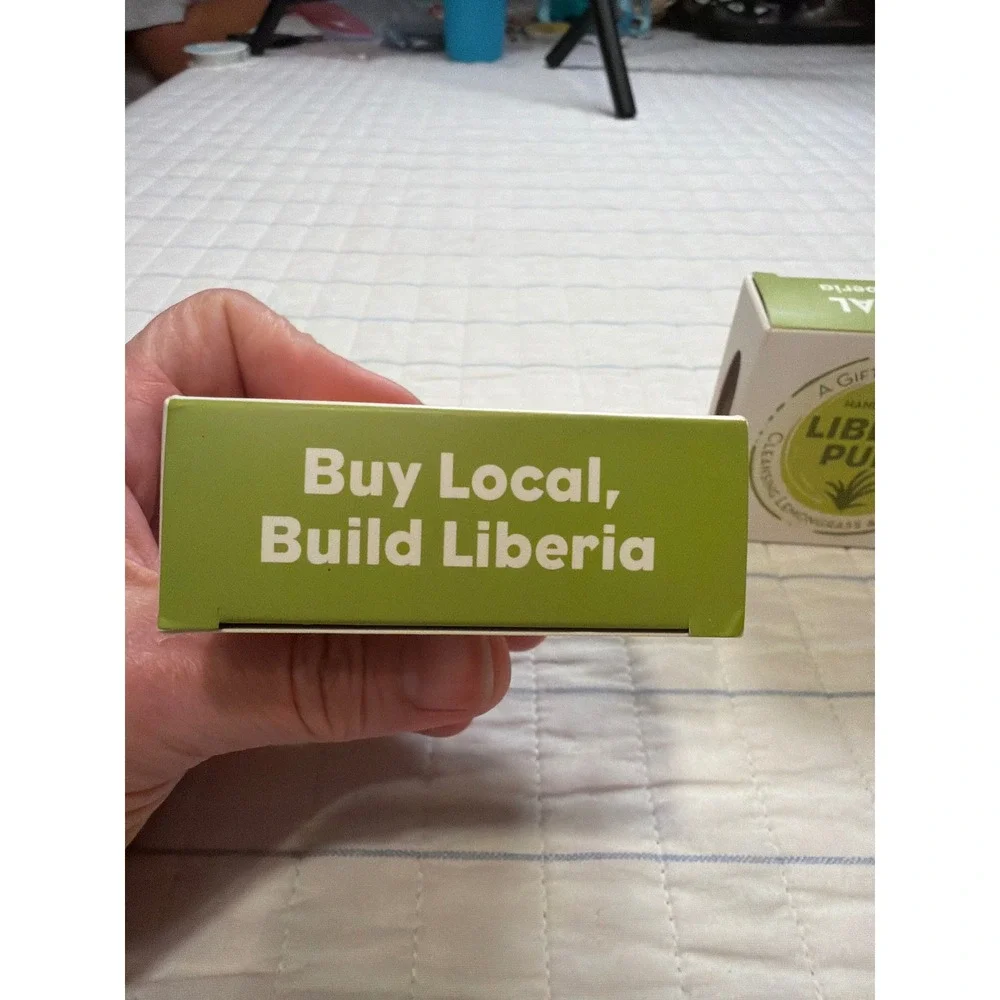 Liberia Pure Cleansing Lemongrass & Charcoal Soap Hand-Crafted Natural 100g 3pk